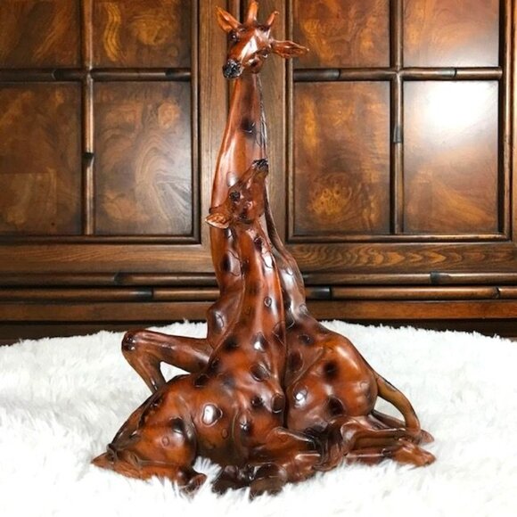 NWOT Mother Giraffe and Calf Premium Resin Wood Painted Statue - Picture 1 of 14